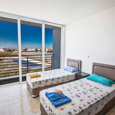 Villa Protaras Pearl Pe16 *