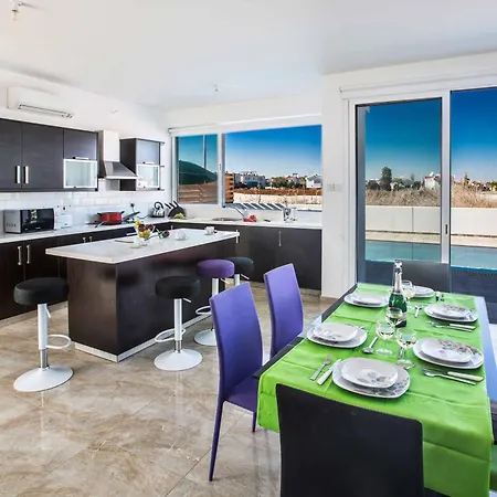 Villa Protaras Pearl Pe16 *