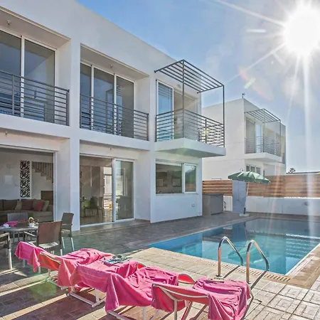 Protaras Pearl Pe16 * Paralimni